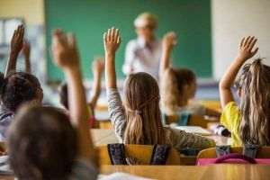 ProEDU: Educaţia, o baza pentru viitor, nu o ţintă pentru reduceri bugetare